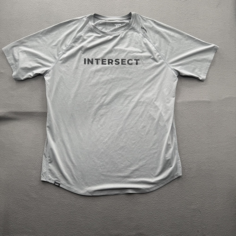 UNRL Shirt Mens XL Gray Short Sleeve Stride Collection Intersect Tee Performance